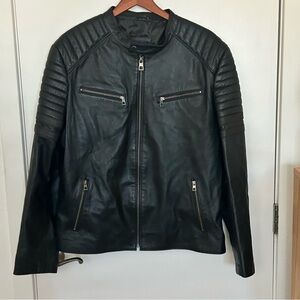 Paul Parker Leon 100% Leather Moto Style
Jacket Lightweight Sz: 3XL